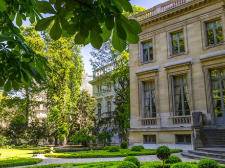 Pourquoi organiser un team building à Paris ?