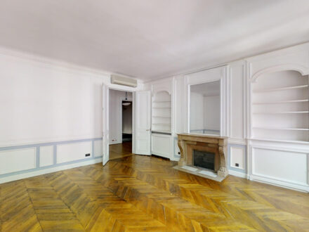Le showroom rue de la Paix — photo 2