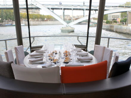 Bateaux Parisiens - Déjeuner/Dîner Croisière sur la Seine — photo 5