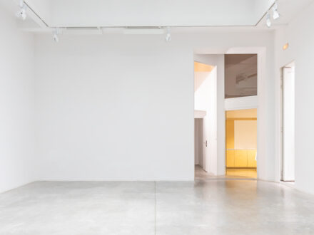 Galerie Bertrand Grimont — photo 2