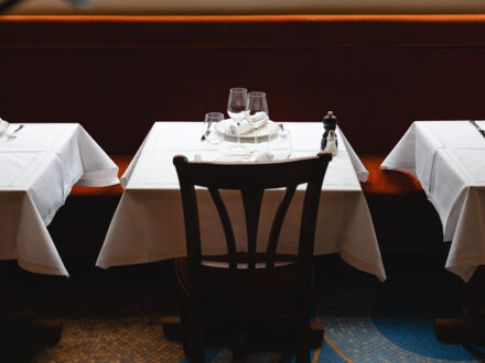 Maggie Bar et Restaurant - Hôtel Rochechouart — photo 5