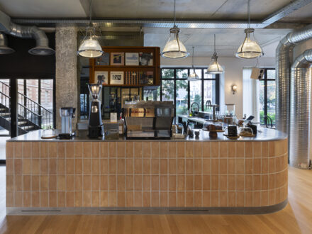 Café/ Restaurant ROND - La Montgolfière Lamarck — photo 2