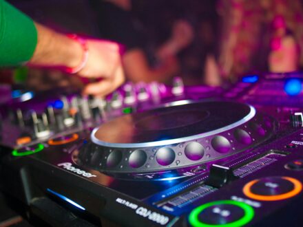 DJ AMELKISS