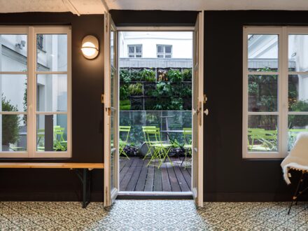 Le Comet Place des Victoires — photo 4
