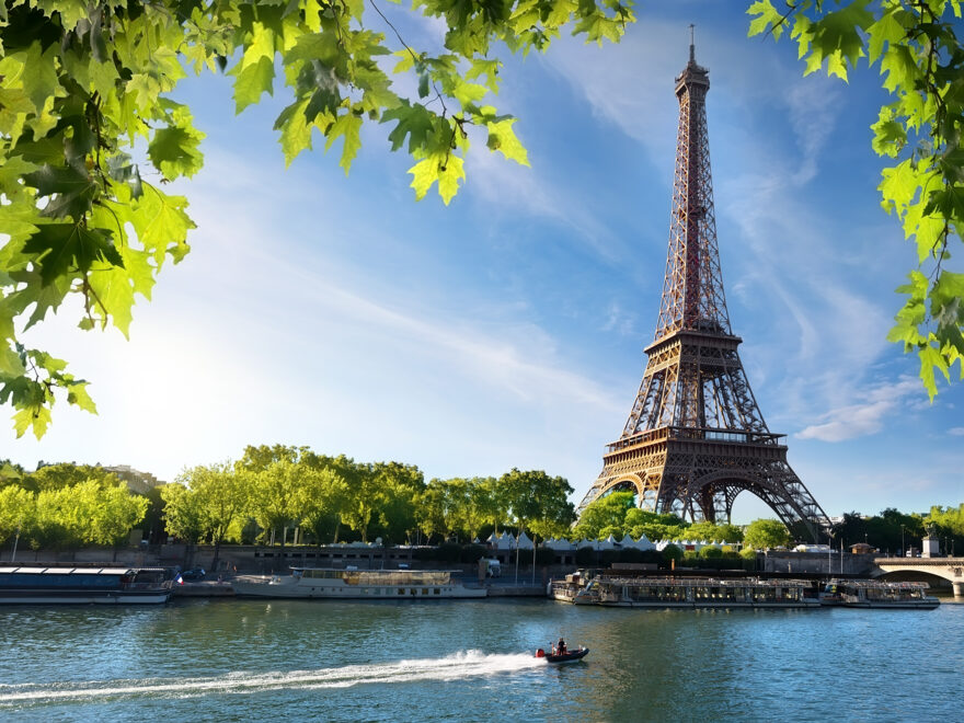 Bateaux Parisiens - Déjeuner/Dîner Croisière sur la Seine