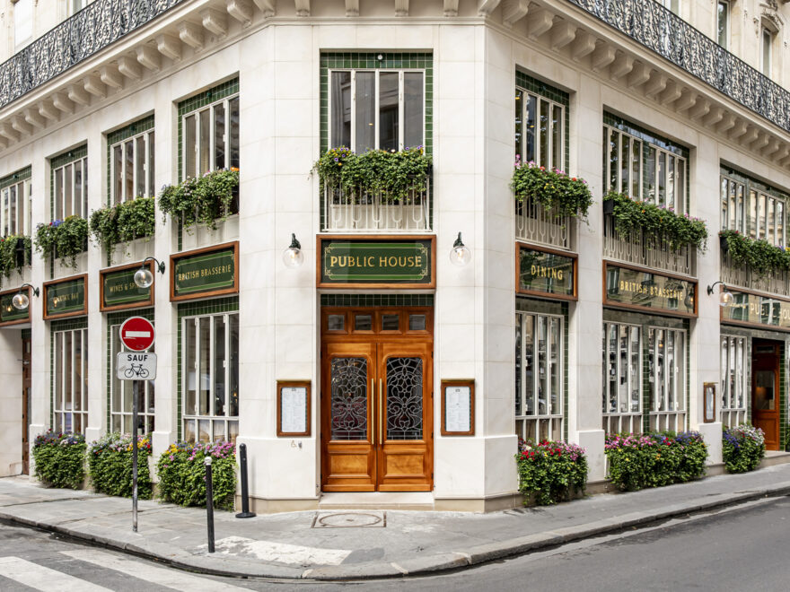 Le Public House