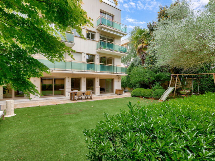 Le Jardin Terracotta