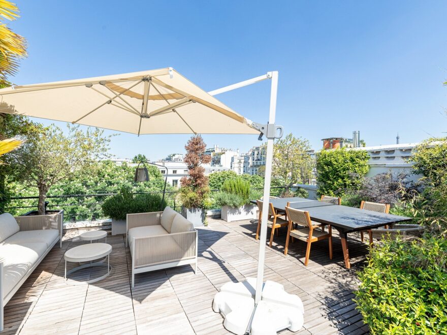 Rooftop avec vue sur la Défense