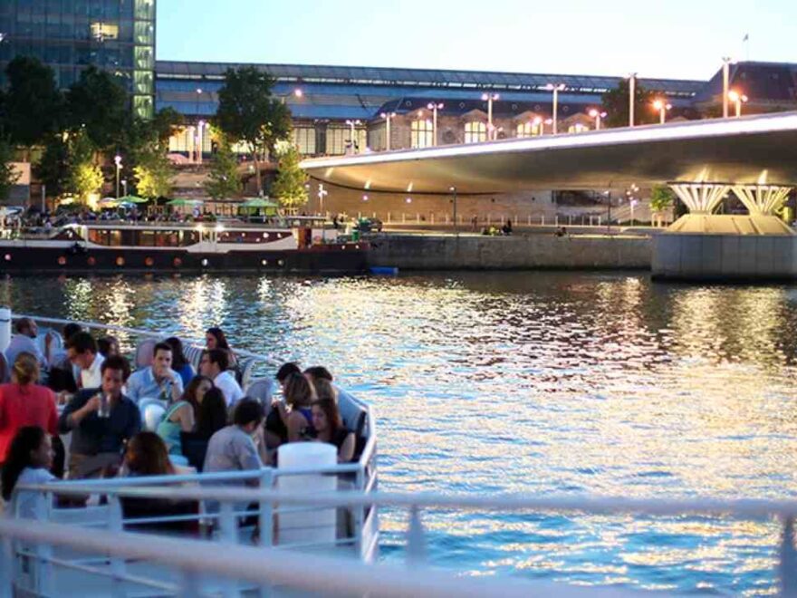 Le Café Barge