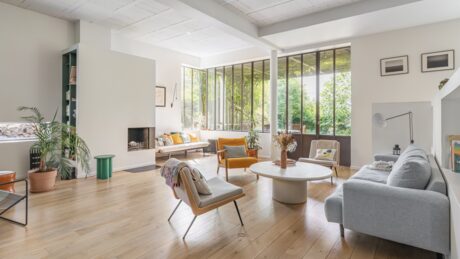 Grande maison d'architecte sur son jardin et terrasses, photo 1 sur 5